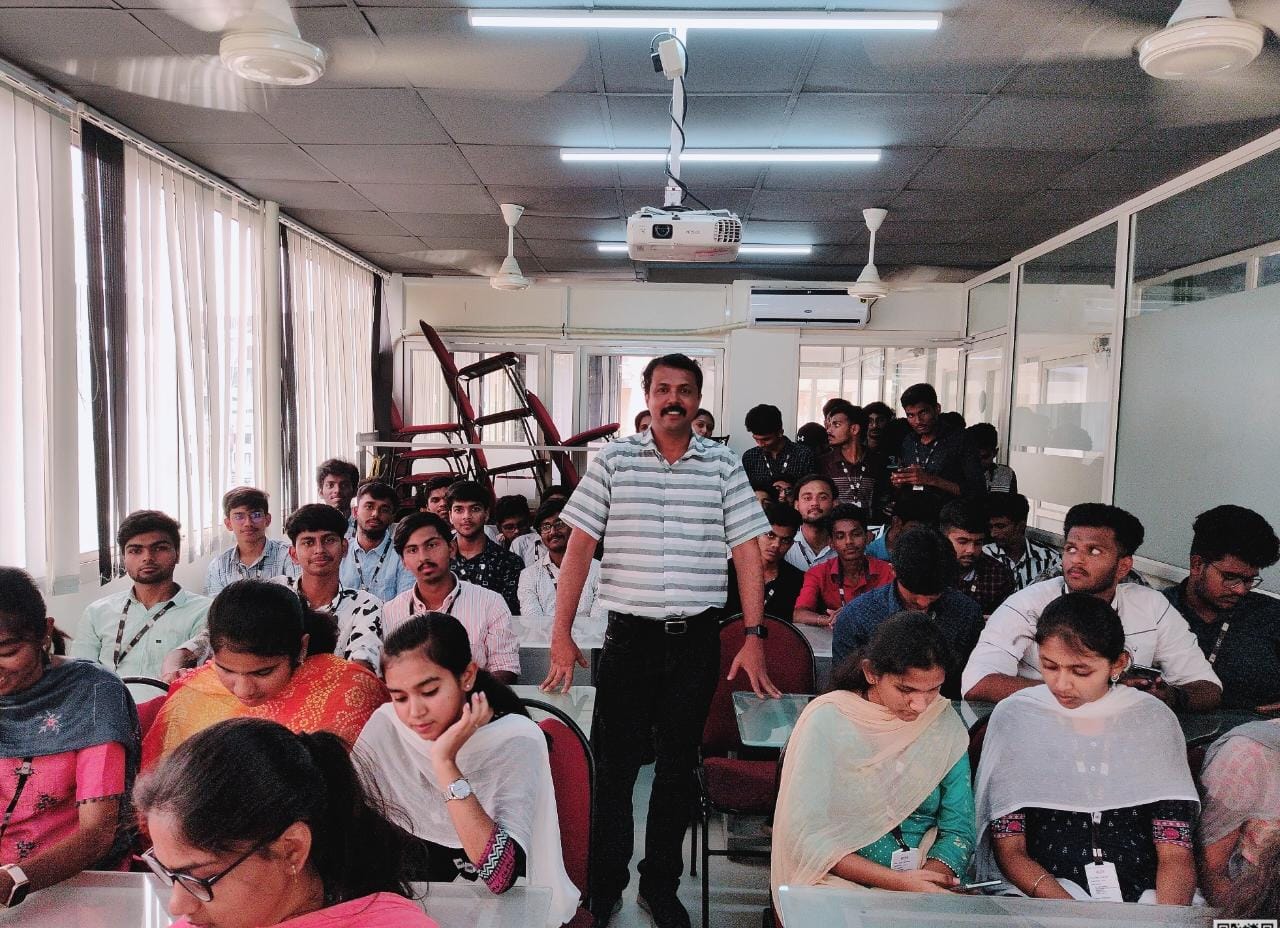 Internship/projects in noida